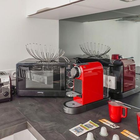 Appartement Des Tours - Welkeys La Rochelle  Bagian luar foto