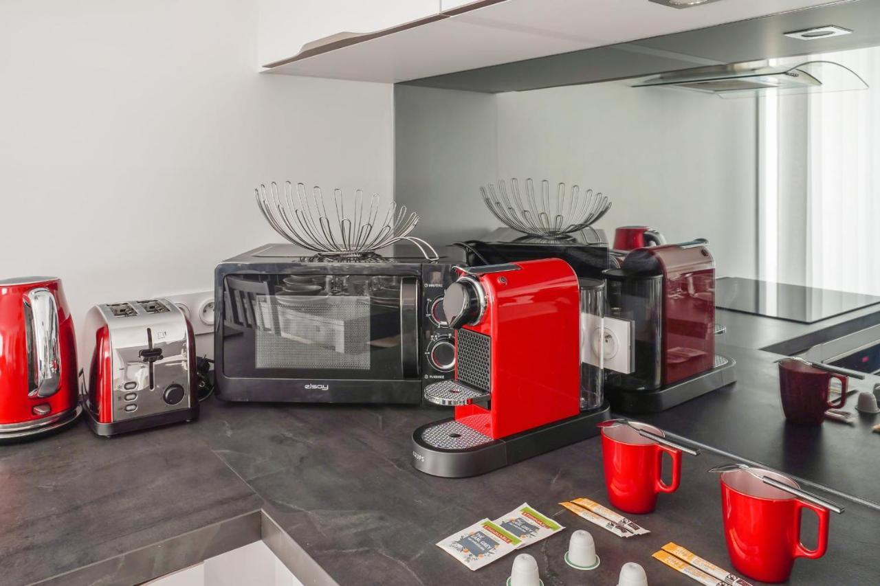 Appartement Des Tours - Welkeys La Rochelle  Bagian luar foto